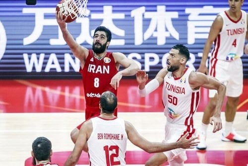 بازیکنان معروف ایرانی در لیگ بسکتبال ایران چه افرادی می باشند؟